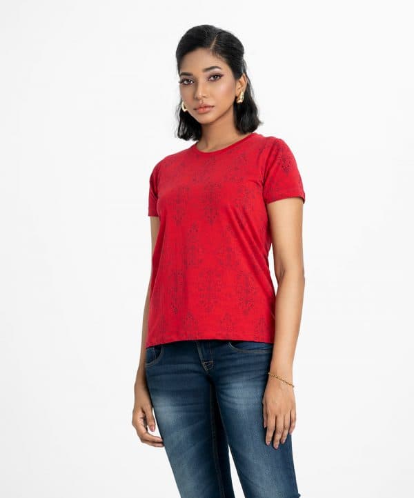 Ladies' floral printed T-shirt in stretched cotton knit fabric. Round neck and short sleeves.