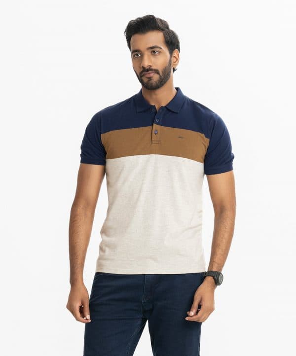 Men's slim-fitted polo shirt in mercerized cotton fabric. Striped, button placket at front and rib collar cuff.
