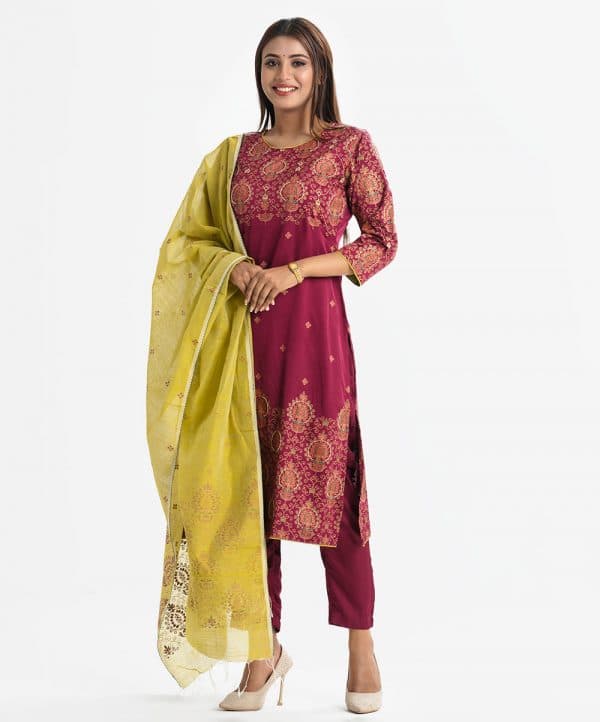 Women's all-over printed straight salwar kameez in crepe fabric. Boat neck, three-quarter sleeves and karchupi at the front of the kameez. With a Half-silk dupatta and pant style pajamas.