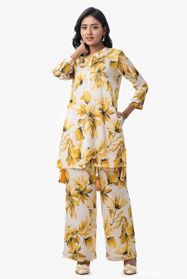 Macro Floral Top-Bottom Set