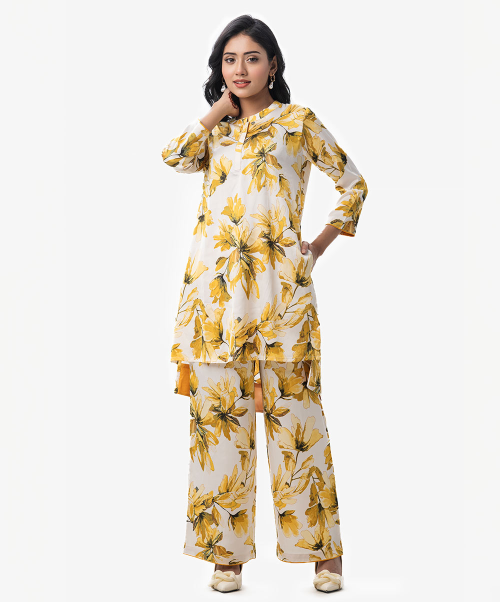 Macro Floral Top-Bottom Set