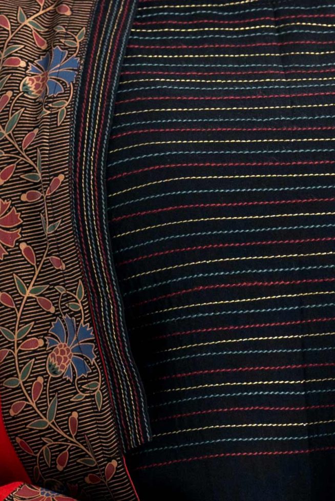 Printed Bell-sleeved Tunic with Shrug