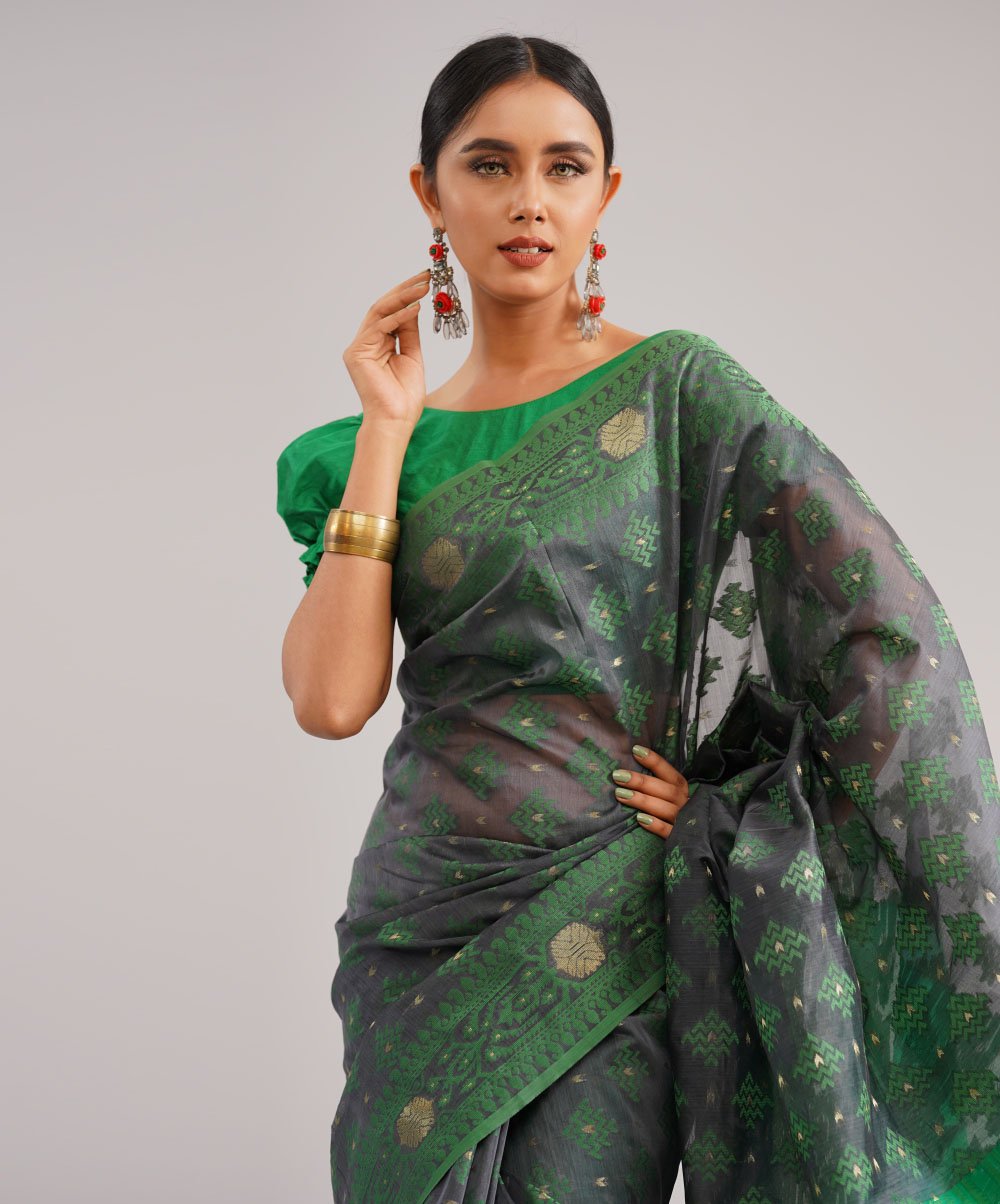 Dark Green Color Jamdani Saree | Jamdani saree, Dhakai jamdani saree,  Stylish sarees