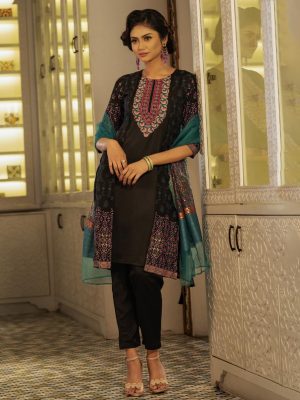 Black Muslin and Crepe Salwar Kameez