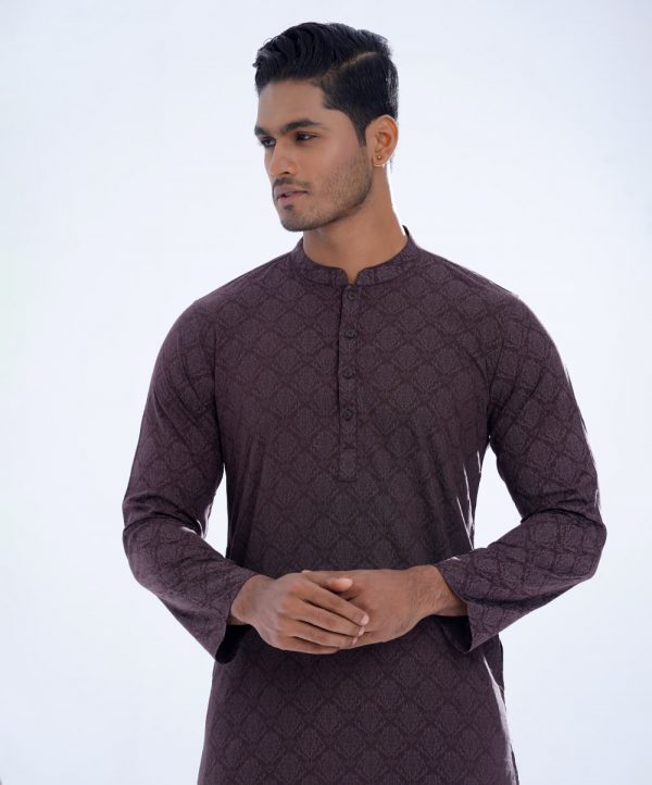 Mauve semi-fitted Panjabi in Jacquard Cotton fabric. Designed with a mandarin collar and matching button fastening on the chest.