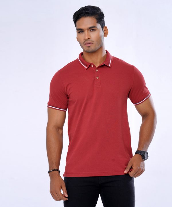 Red Polo Shirt in Cotton Pique fabric. Designed with a classic collar and short sleeves. Contrast tipping at the collar and cuffs.