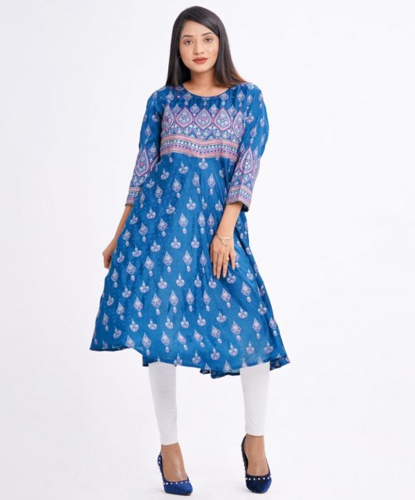 Blue all-over printed A-line Tunic in textured Silk-blend fabric. Designed with a round neck and three-quarter sleeves. Embellished with karchupi at the top front and cuffs. Viscose lining in half-body. Single button opening at the back.