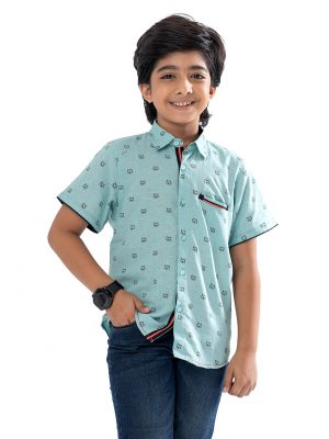Mint Green casual shirt in printed Cotton fabric. Designed with a classic collar, short sleeves and a chest pocket..