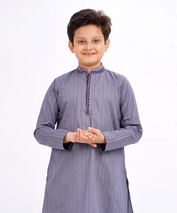 Gray Panjabi in Jacquard Cotton fabric. Designed with a mandarin collar and hidden button placket.