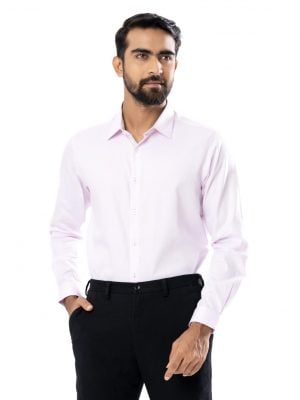 Pink long sleeves formal shirt in premium-quality jacquard Cotton fabric. Designed with a classic collar and long-sleeved with adjustable buttons at the cuffs.