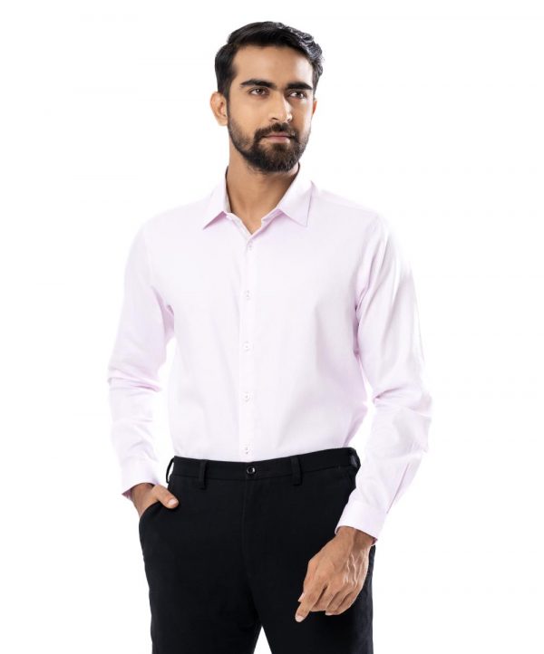 Pink long sleeves formal shirt in premium-quality jacquard Cotton fabric. Designed with a classic collar and long-sleeved with adjustable buttons at the cuffs.