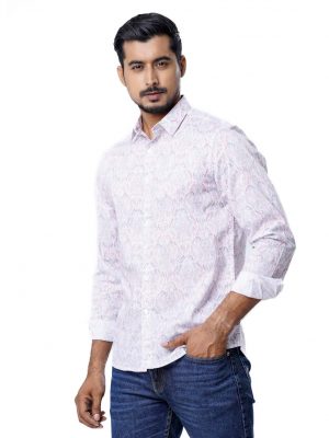 White casual shirt in printed Cotton fabric. Designed with a classic collar and long-sleeved with adjustable buttons at cuffs.