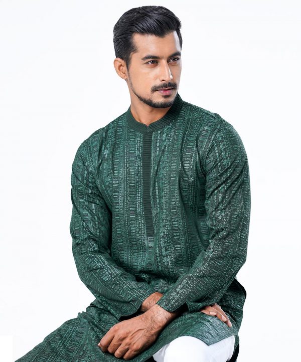 Green all-over printed semi-fitted Panjabi in Slab Viscose fabric. Designed with pin tucks on the collar and hidden button placket.