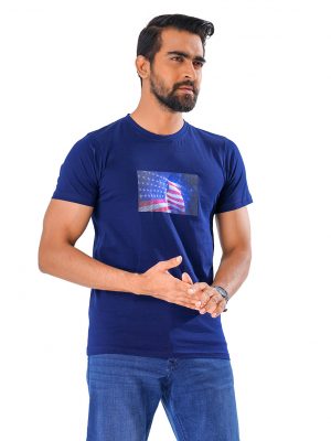 Blue T-shirt in Cotton single jersey fabric. Designed with a crew neck, short sleeves and print on the chest.