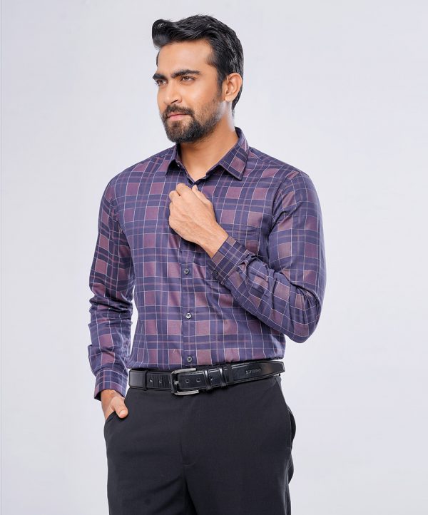 Purple check business formal shirt in premium-quality Cotton fabric. Designed with a classic collar and long-sleeved with adjustable buttons at the cuffs