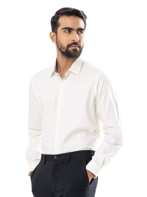 Off-white formal shirt in premium-quality Jacquard Cotton fabric. Designed with a classic collar and long-sleeved with adjustable buttons at cuffs. Regular fit.