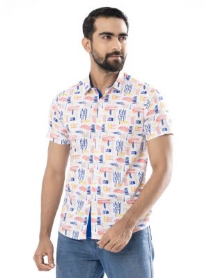 White casual shirt in printed Cotton fabric. Designed with a classic collar and short sleeves.