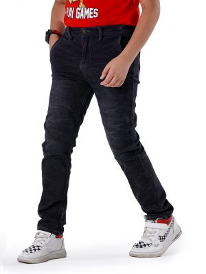 Regular-fit jeans in cotton denim fabric. Five pockets with button fastening at the front & zipper fly.