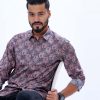 Navy Blue casual shirt in printed Cotton fabric. Designed with a classic collar and long sleeves with adjustable buttons at the cuffs. Slim fit.