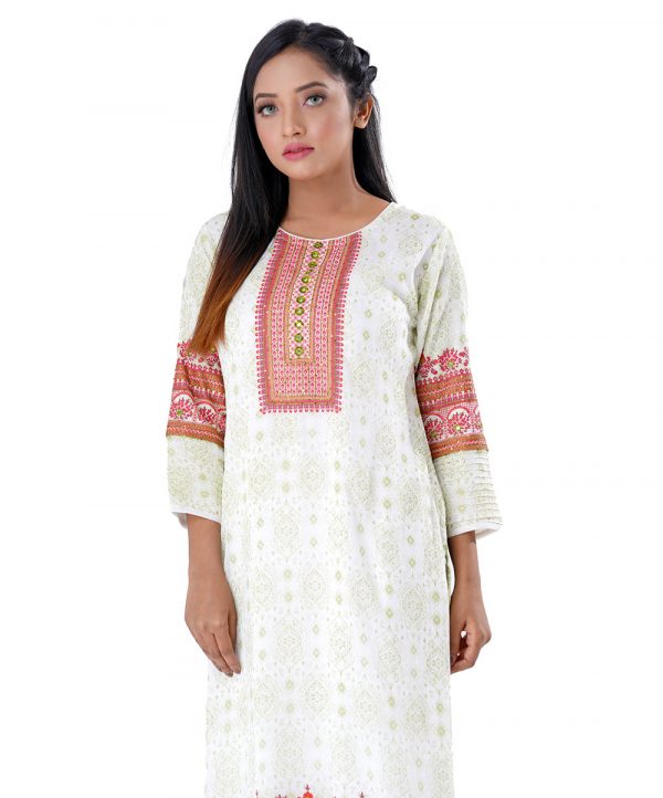 White all-over printed straight-cut Kameez in Georgette fabric. Features a round neck and three-quarter sleeves. Embellished with karchupi at the front, cuffs and hemline. Full viscose lining.