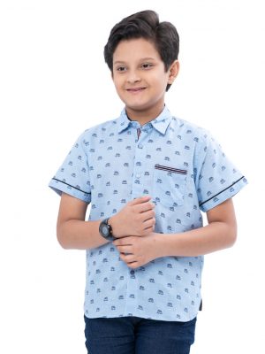 Sky Blue casual shirt in printed Cotton fabric. Designed with a Classic collar, short sleeves and chest pocket.