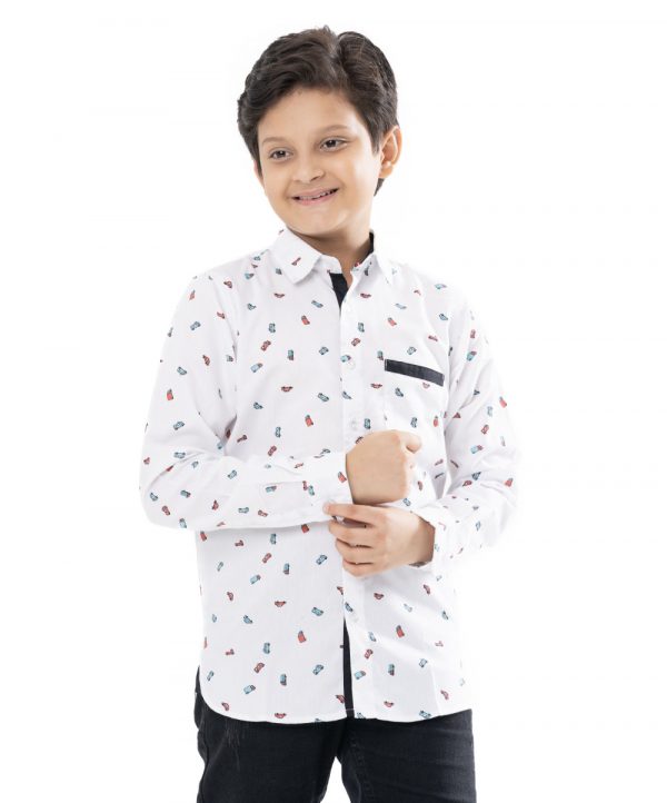 White casual Shirt in printed Cotton fabric. Designed with a classic collar and long-sleeved with adjustable buttons at cuffs.