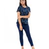 Blue legging in stretchable cotton knit fabric. Concealed elastication on the waistline.