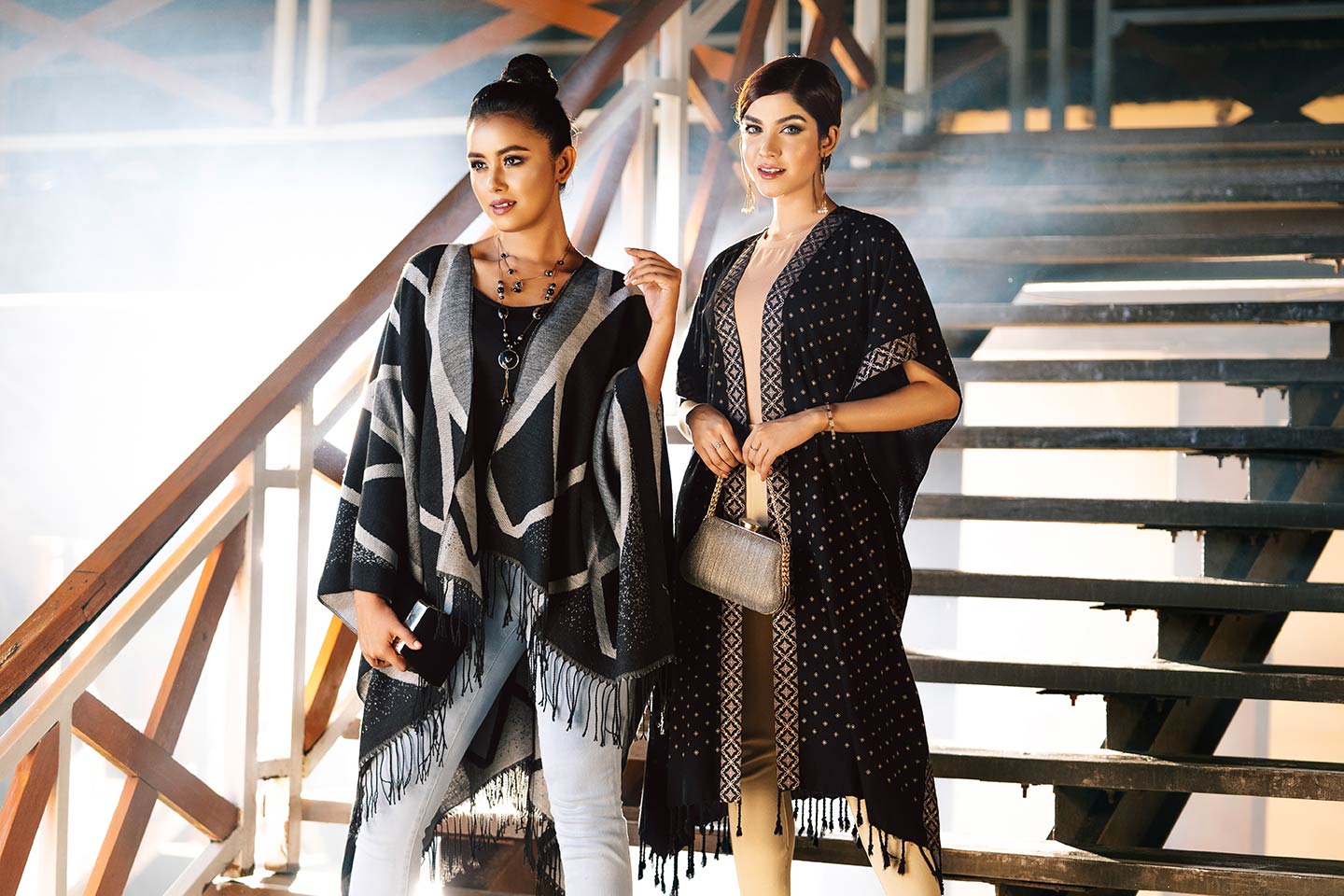 পঞ্চো (Poncho)