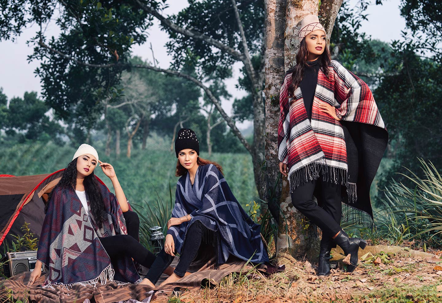 পঞ্চো (Poncho)
