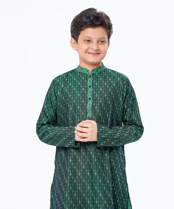 Green Panjabi in Jacquard Cotton fabric. Metal button fastening on the chest.