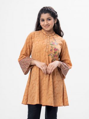 Brown all-over printed A-line Tunic in Georgette fabric. Features a band neck with hook closure at the front and wide sleeves. Embellished with embroidery at the top front.