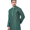 Green fitted Panjabi in Jacquard Cotton fabric. Metal button fastening on the chest.