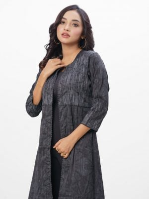 Black all-over printed Shrug in Crepe fabric. Designed with a round neck and three-quarter sleeves. Embellished with karchupi at the front.