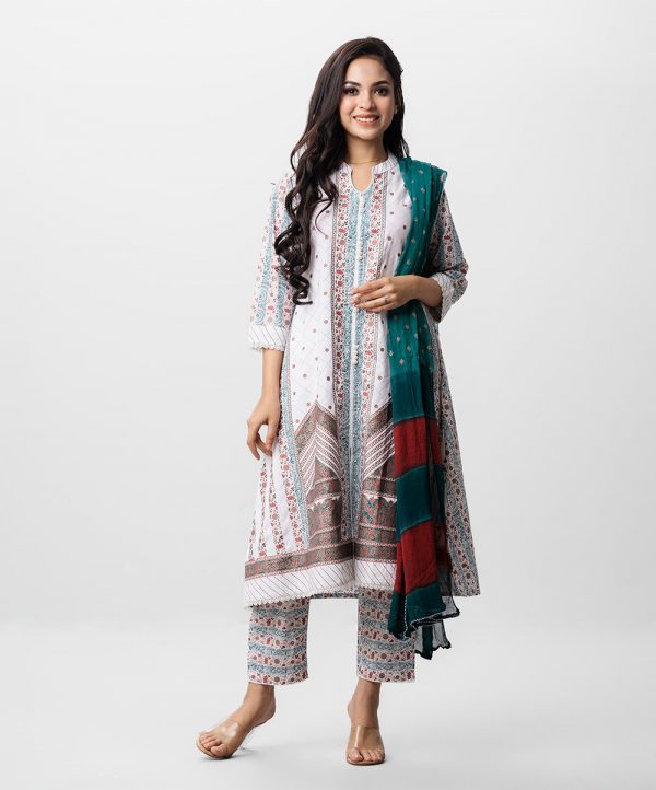 Printed A-line salwar kameez in viscose fabric. Pearl buttons and stand collar at front. Dyed dupatta with pant-style pajamas.