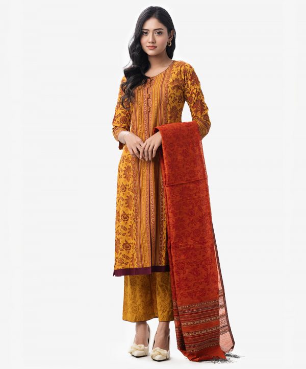 Floral printed viscose A-line salwar kameez. Three Quarter sleeves, round neckline. Half-silk dupatta with straight palazzo.
