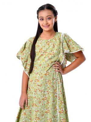 Lemon Green wrap style Frock in printed Georgette fabric. Designed with a round neck and overlap flounce sleeves. Detailed with princess cut at the front. Lace attachment at the front and cuffs. Button opening at the back. Viscose lining in half-body.