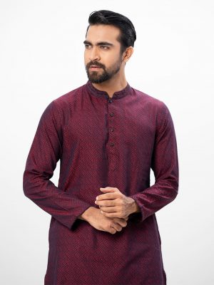Maroon semi-fitted Panjabi in jacquard Cotton fabric. Embellished with minimal karchupi on the collar. Matching metal buttons on the placket.