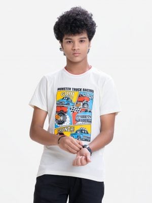 Crew neck, short sleeved teen boy's T-shirt in single jersey fabric. Car print at front.