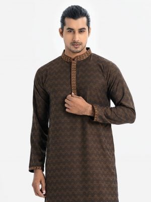 Men's slim fitted panjabi in cotton fabric. Mandarin collar with embroidery work and inseam pockets.