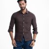 Men's casual shirt in ramie cotton fabric. Classic collar and full-sleeve with adjustable buttons cuff.