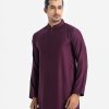 Men's slim fitted panjabi in cotton fabric. Mandarin collar with embroidery work and inseam pockets.