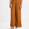 Women's casual palazzo in viscose fabric. Concealed elasticated waistline.