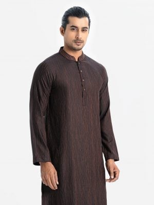 Men's slim fitted panjabi in cotton fabric. Mandarin collar with embroidery work and inseam pockets.