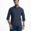 Men's check fitted shirt in cotton fabric. Classic collar, full sleeves with adjustable metal buttons at cuffs.