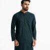 Men's slim-fitted panjabi in cotton fabric.Mandarin collar and inseam pockets. Embroidery and karchupi at the front.