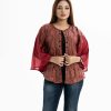 Women's abaya style cape in georgette fabric. Round neck with single button opening. Print at front.