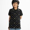 Kid boys Polo Shirt in cotton pique fabric. Classic collar, short sleeves and all-over printed.