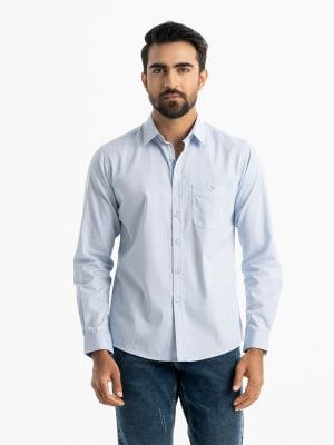 Men's casual long sleeve casual shirt in cotton fabric. Classic collar, button fastening and a pocket at the front.