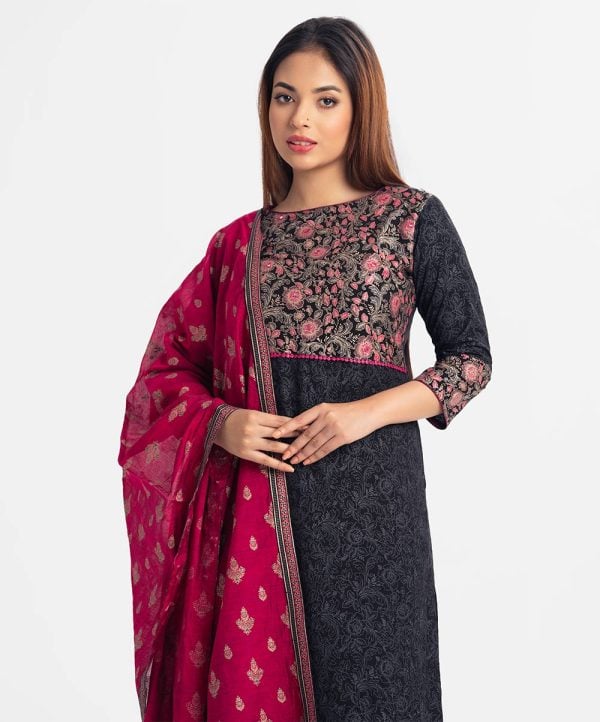 Black Viscose Straight Kameez