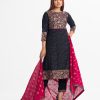 Printed salwar kameez in viscose fabric. Round neck, three-quarter sleeved, karchupi at the front with culottes pant and half silk dupatta.